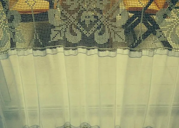 Beautiful Polychrono